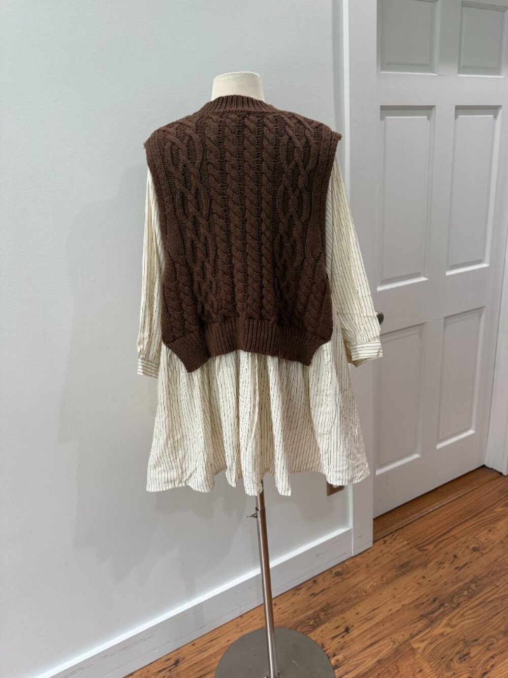 Doe Knit Dress NEW Size Medium - Picture 10 of 11